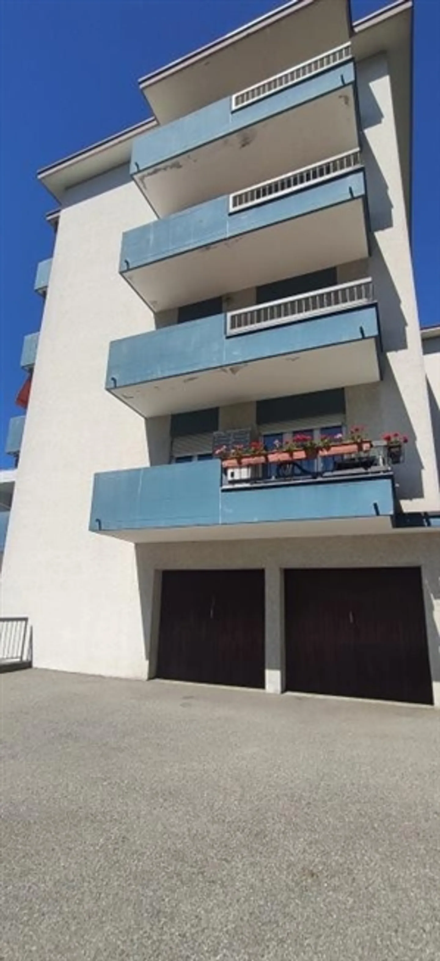 «Ampio appartamento in zona residenziale» - Foto 1 di 17