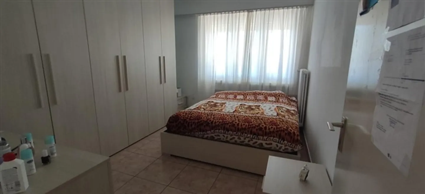 «Ampio appartamento in zona residenziale» - Foto 6 di 17