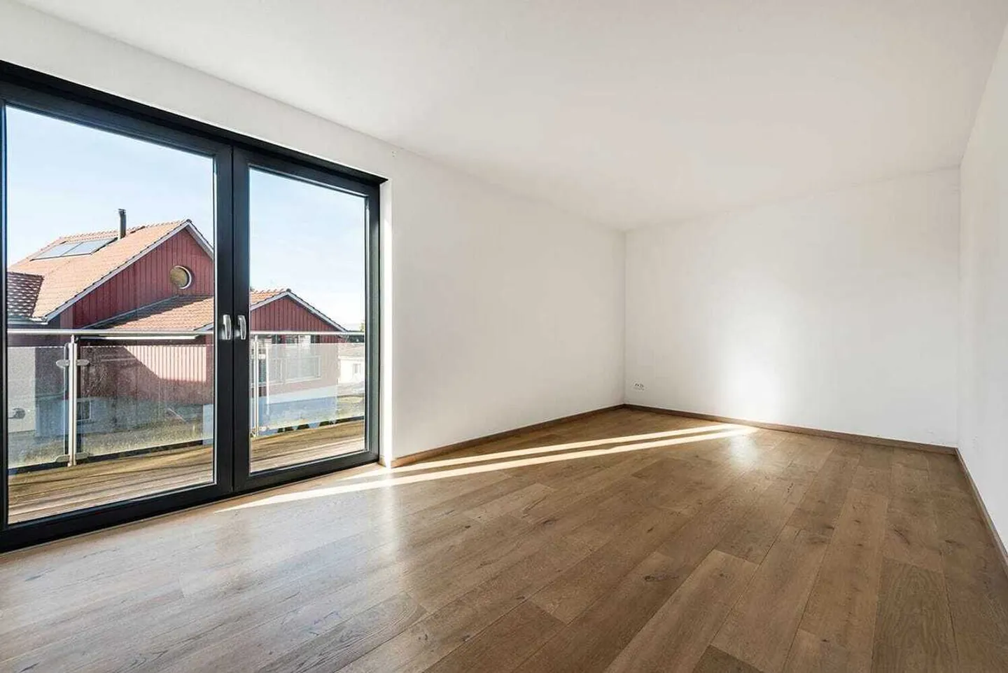 5.5-Room Semi-Detached House, Modern & Quiet, Lanzenneunforn - Photo 7 of 13