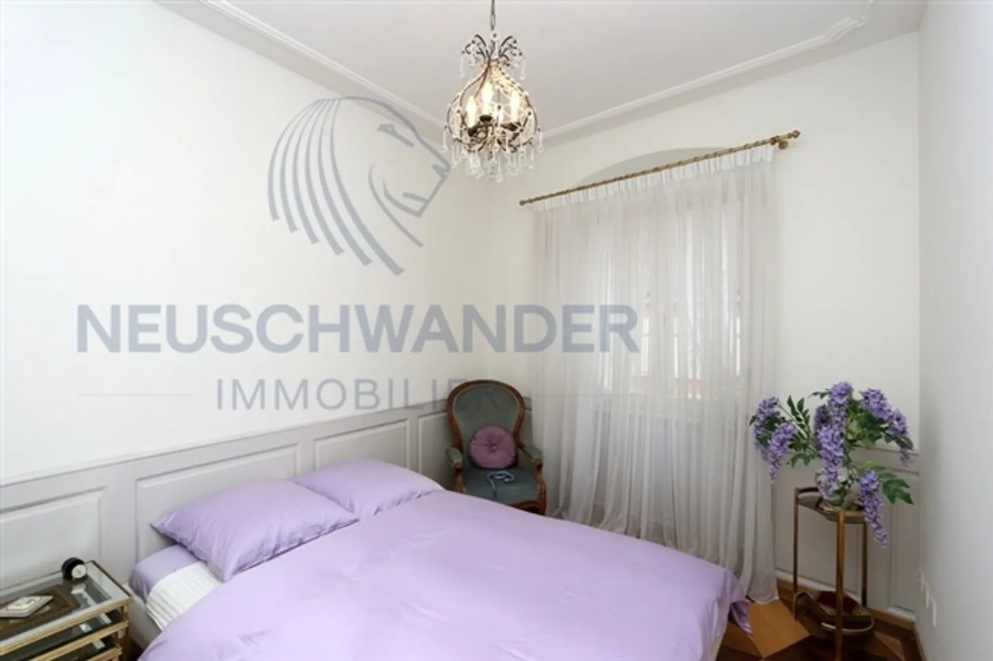 «Schöne Wohnung im 1. Stock eines kleinen renovierten unmöblierten Gebäudes.» - Foto 4 von 6