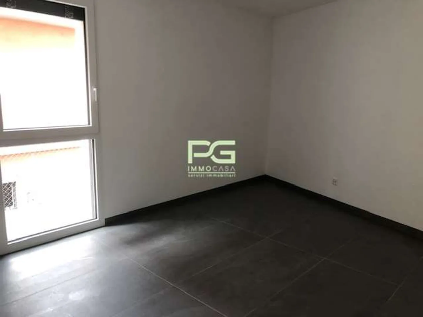 2.5-room apartment with garden - Photo 4 of 6