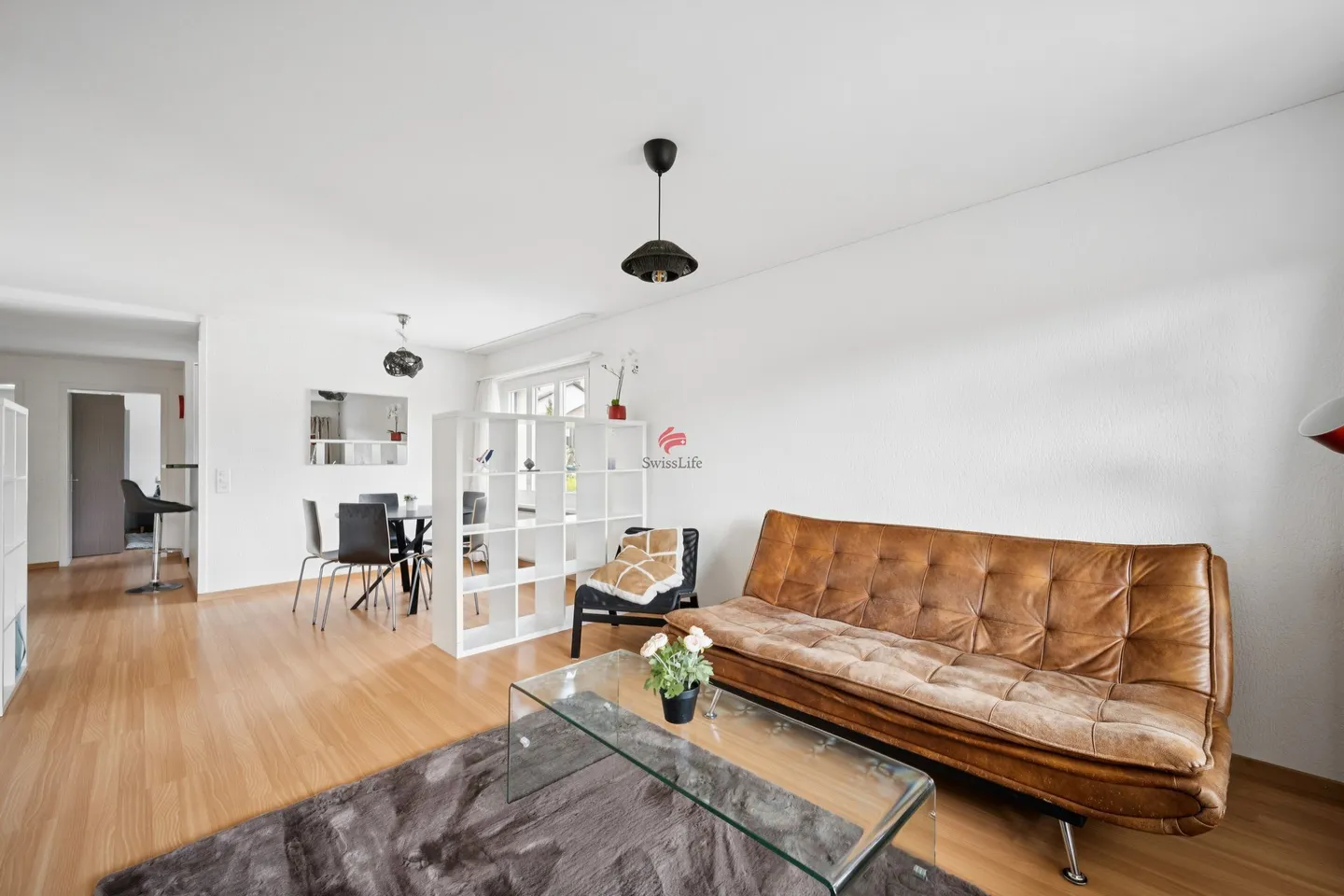 Maison attrayante avec balcon et options de stationnement - Photo 5 sur 10