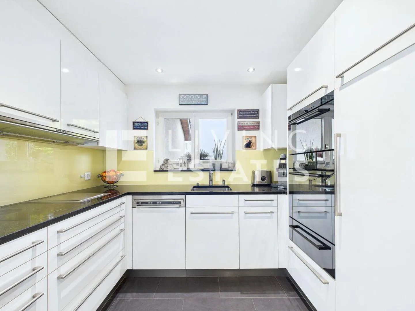 EIN ECHTES FAMILIENHAUS - Foto 3 von 20