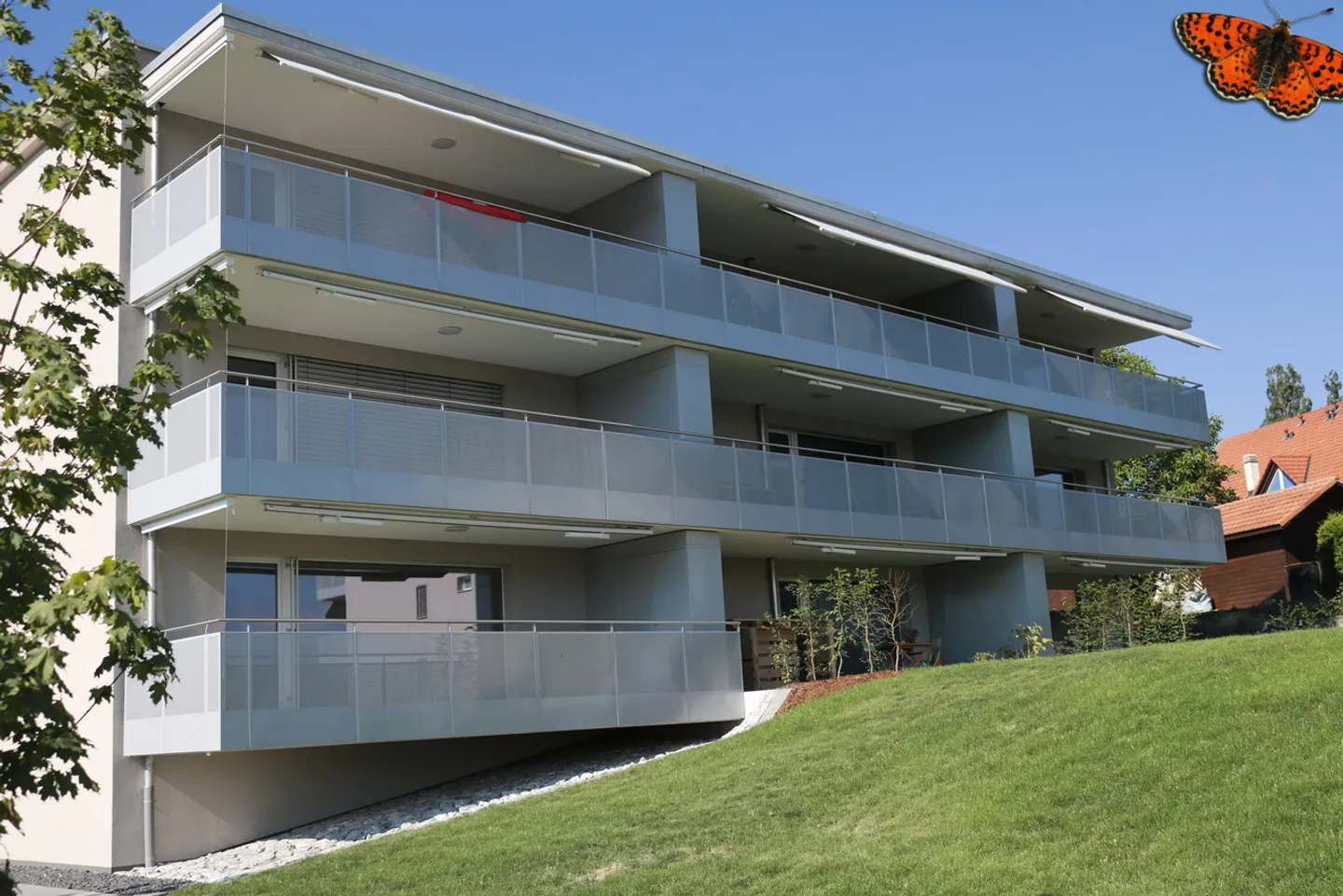 MAGNIFIKANTE 2 ½ ZIMMER MIT GROSSER BALKON! - Foto 1 von 7