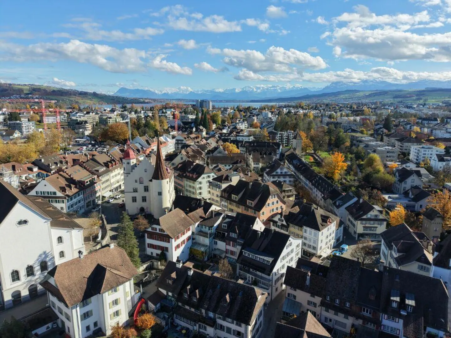 Fascino moderno di un vecchio edificio nel cuore di Sursee - Foto 11 di 11