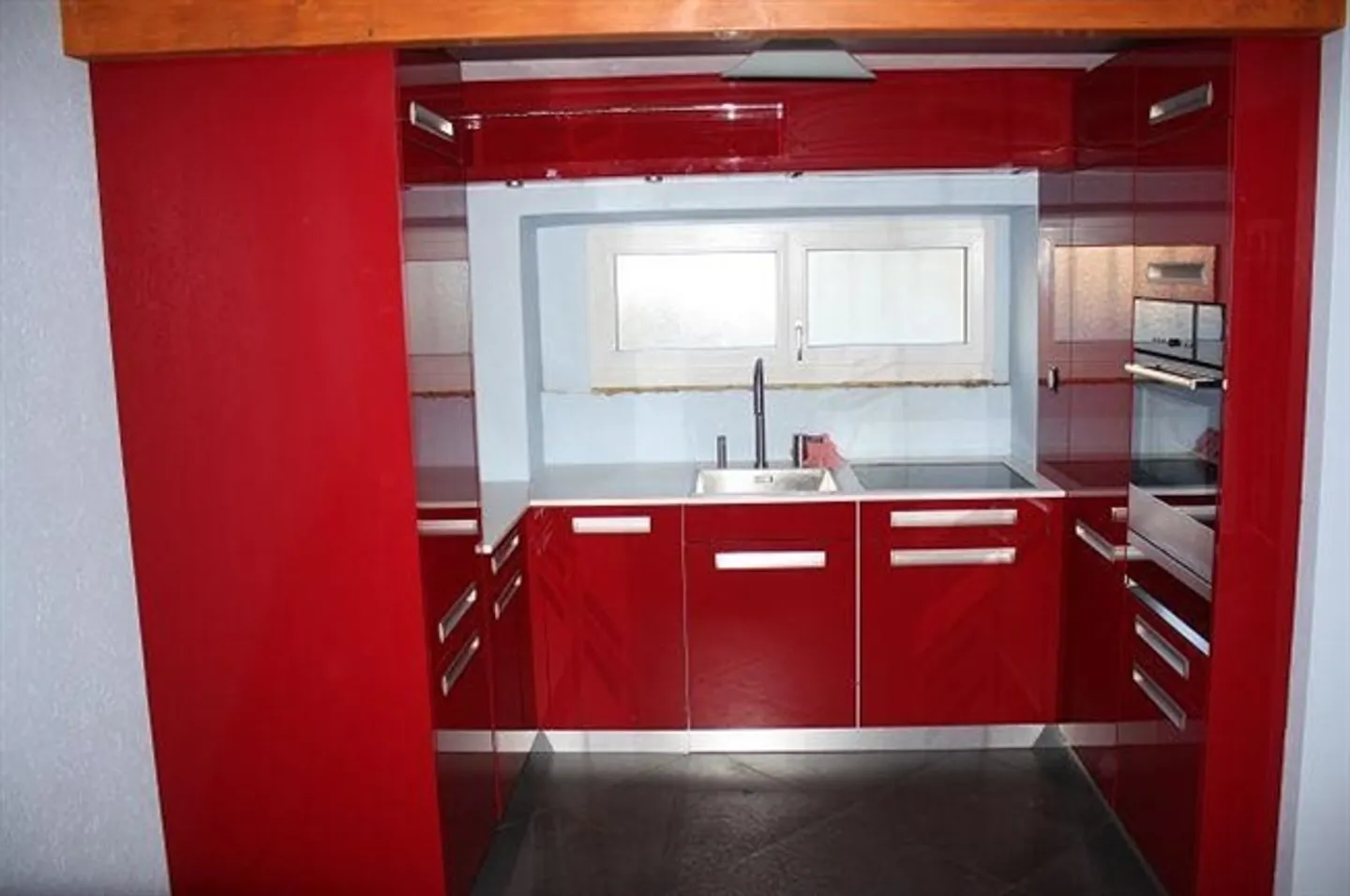 «4 1/2-Zimmer-Dorfhaus mit Sitzplatz / casa di 4 1/2 locali nel nucleo con cortile» - Foto 3 von 13