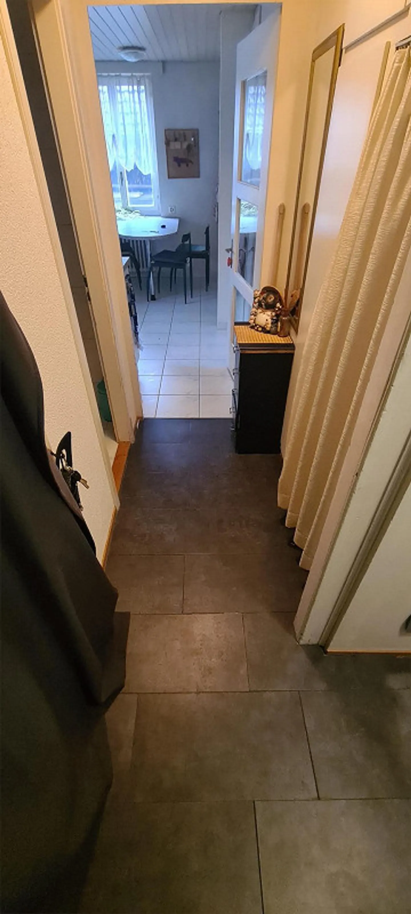 Temporäre 3-Zimmer-Wohnung in Höngg - Foto 8 von 8