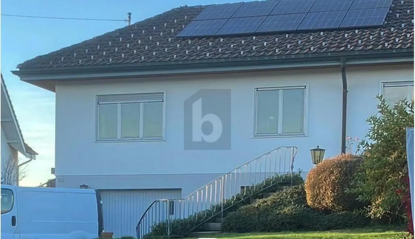 ENERGETICALLY RENOVATED WITH 1339 M² SURROUNDINGS - Photo 1 of 4