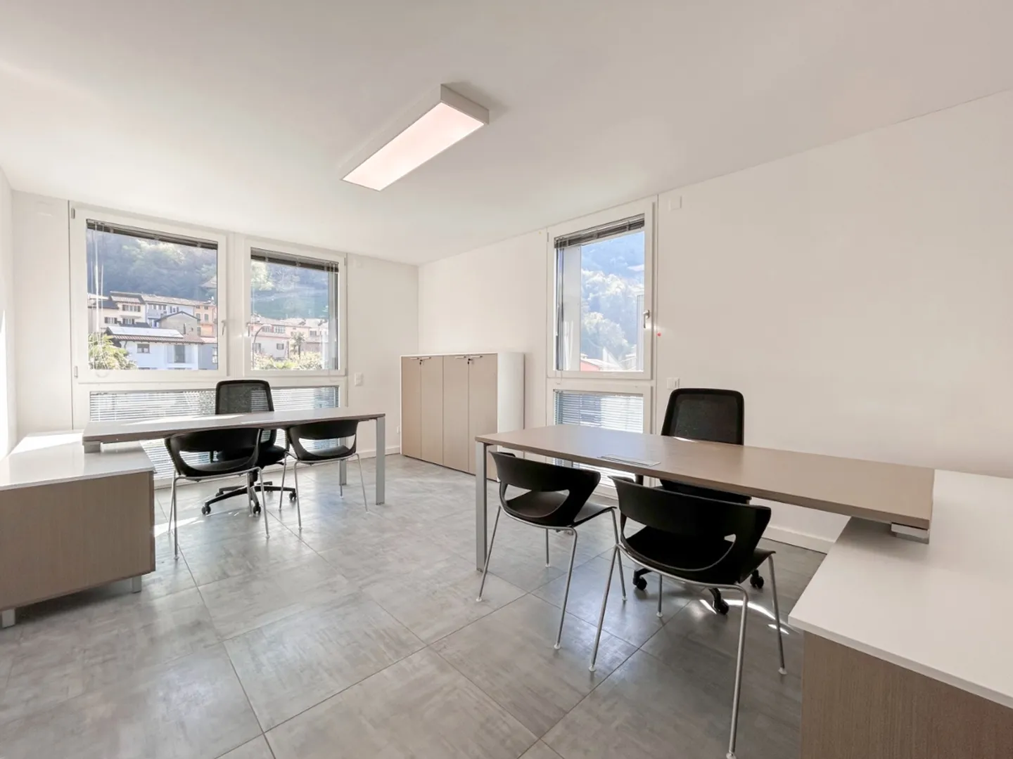 «Grande ufficio ammobiliato a Melano» - Foto 1 di 3