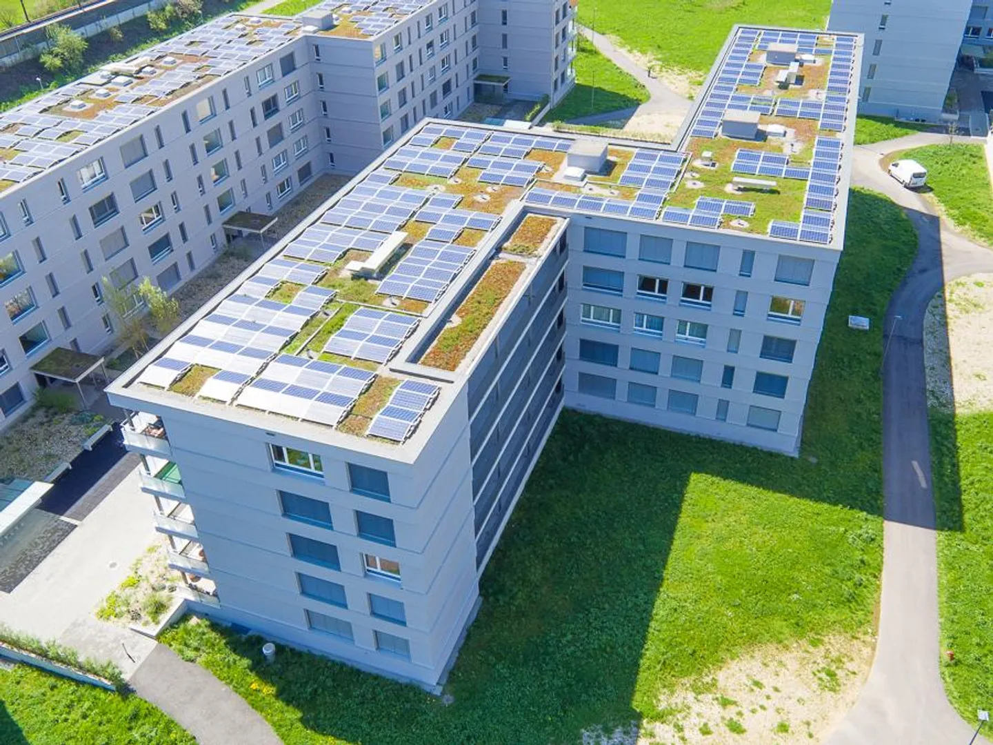 ***Appartamento 2,5 locali 1° piano 66m2 esposizione sud*** - Foto 1 di 10