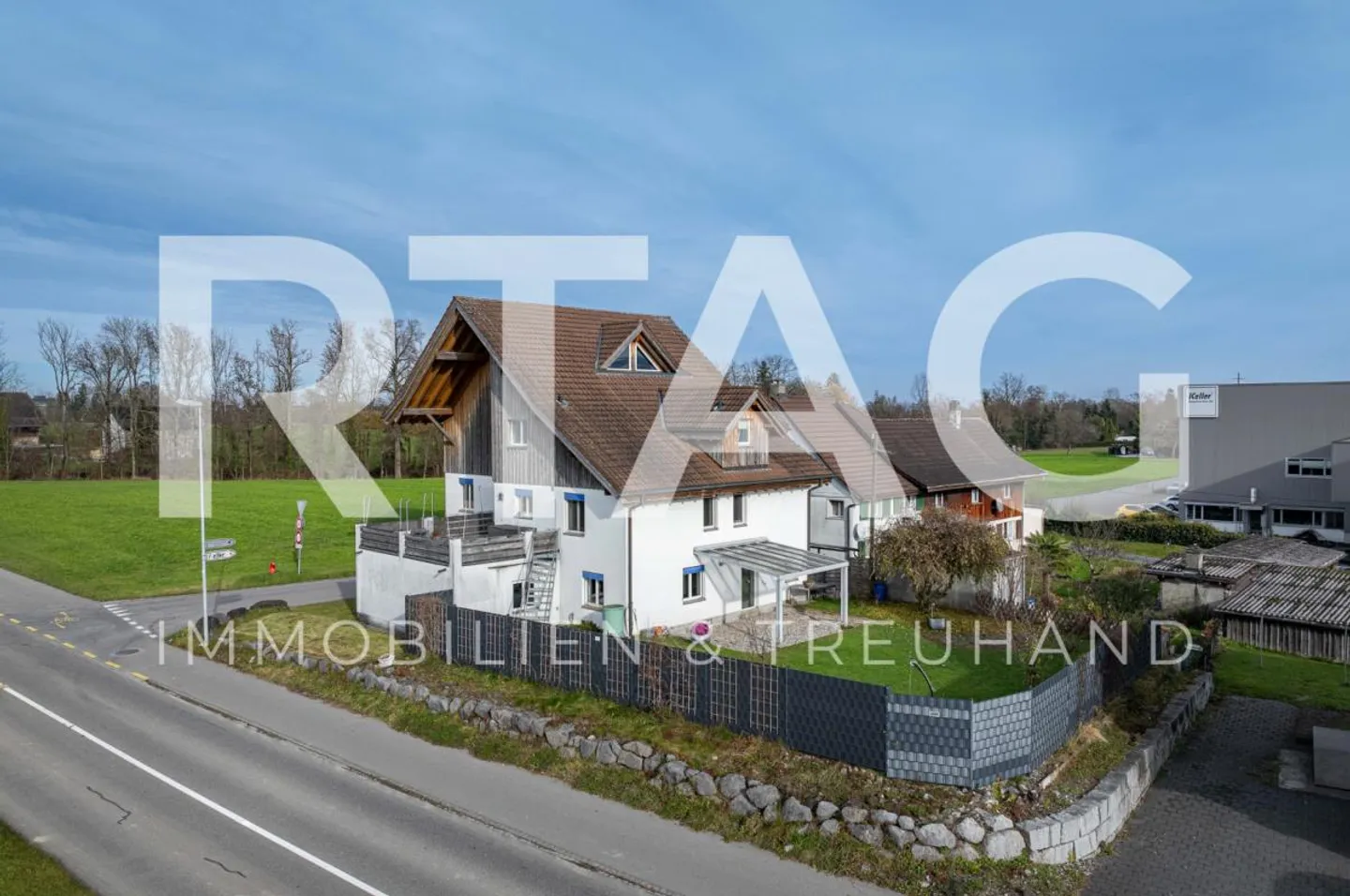 Casa unifamiliare - Foto 1 di 13