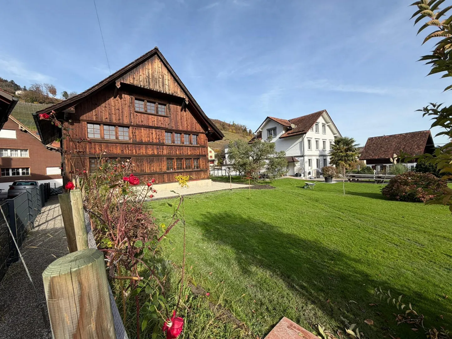 Completely renovated 230-year-old house with large garden - Photo 1 of 28