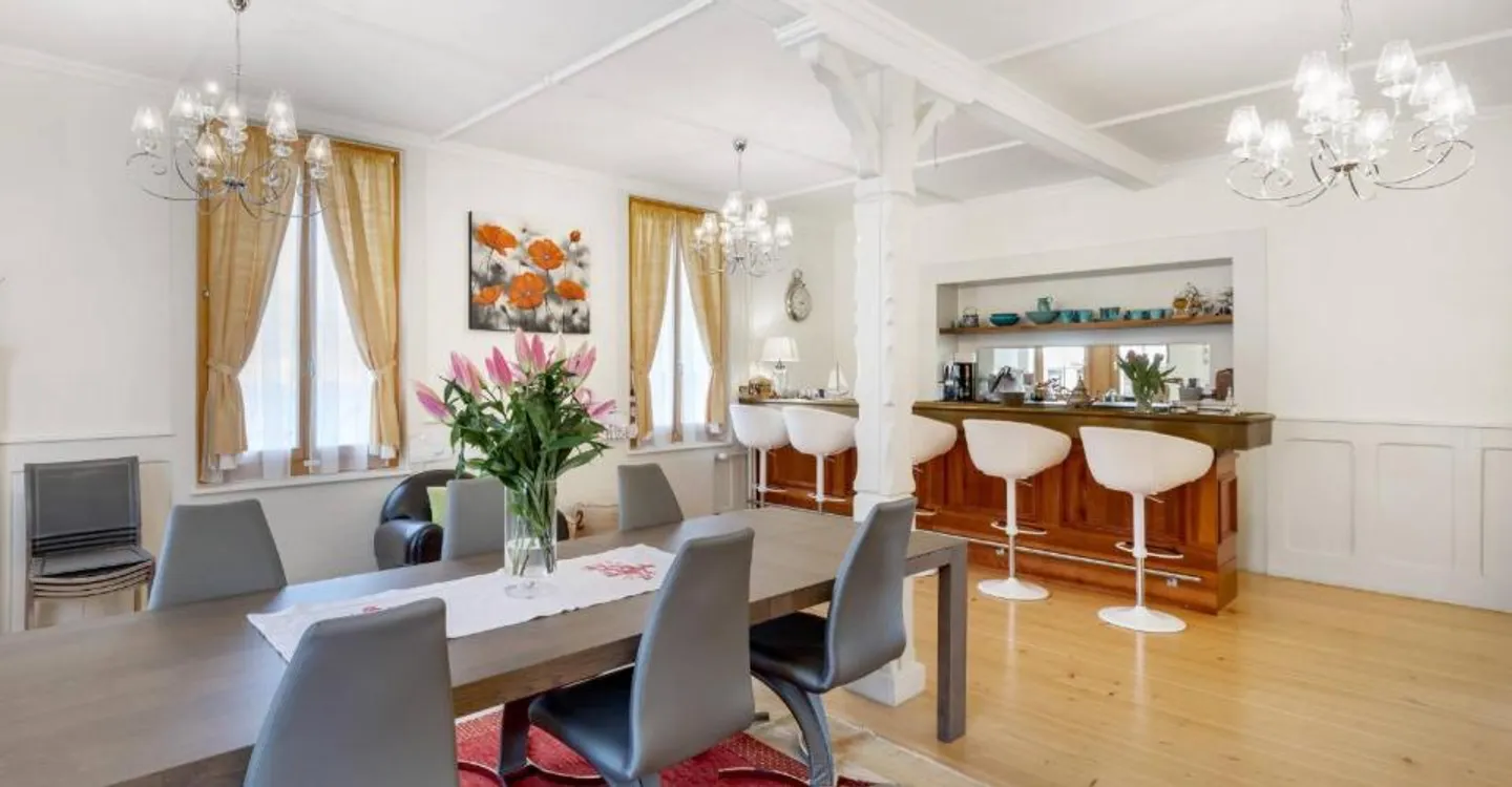 Superb village house with 3 apartments, terrace and garden - Photo 4 of 13