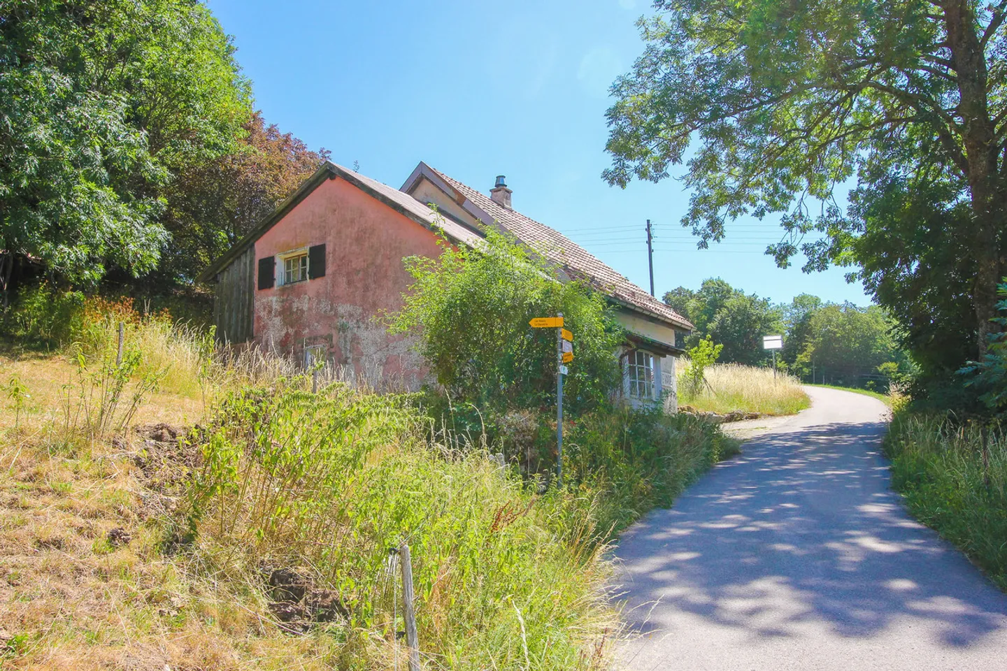 Maison individuelle avec 4,5 pièces et garage à rénover - Photo 4 sur 20