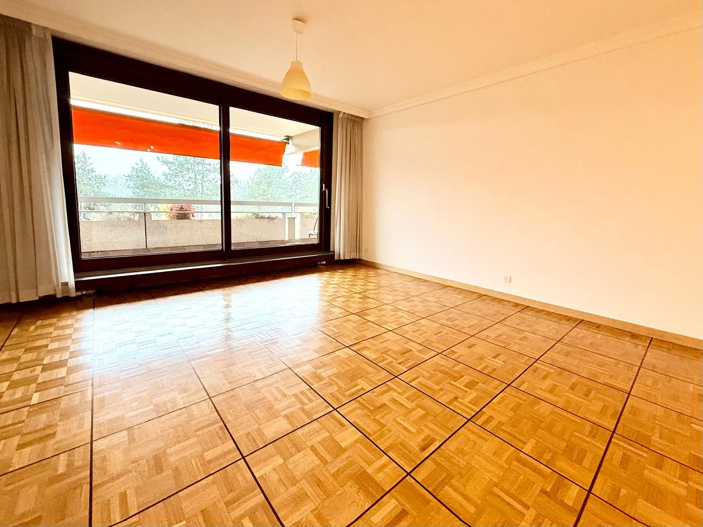 Appartement rénové 3.5 pièces - Photo 3 sur 11