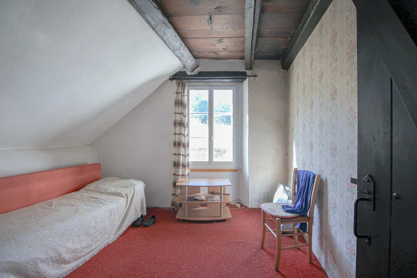 Maison individuelle avec 4,5 pièces et garage à rénover - Photo 11 sur 20