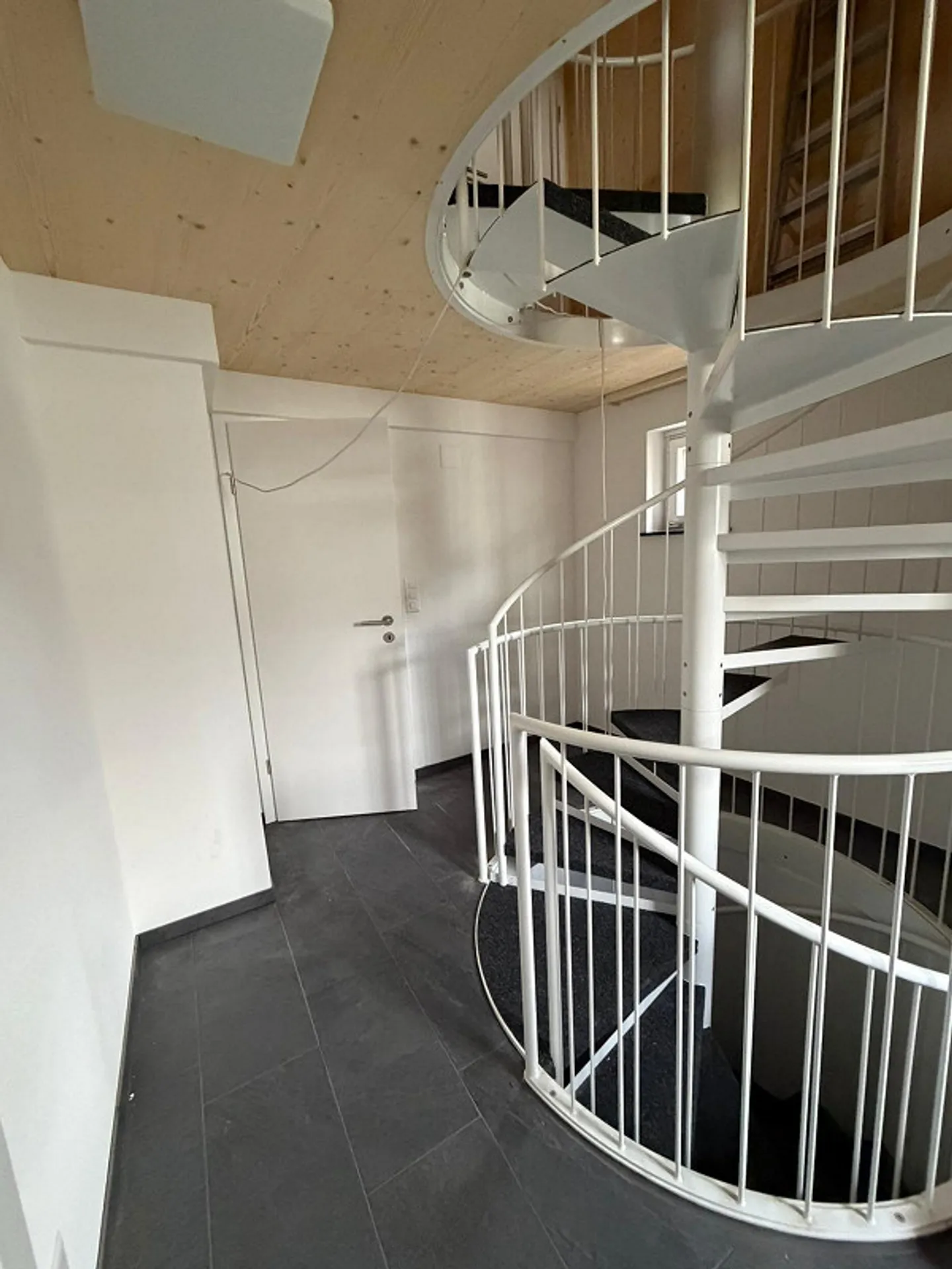 Completely renovated 230-year-old house with large garden - Photo 5 of 28