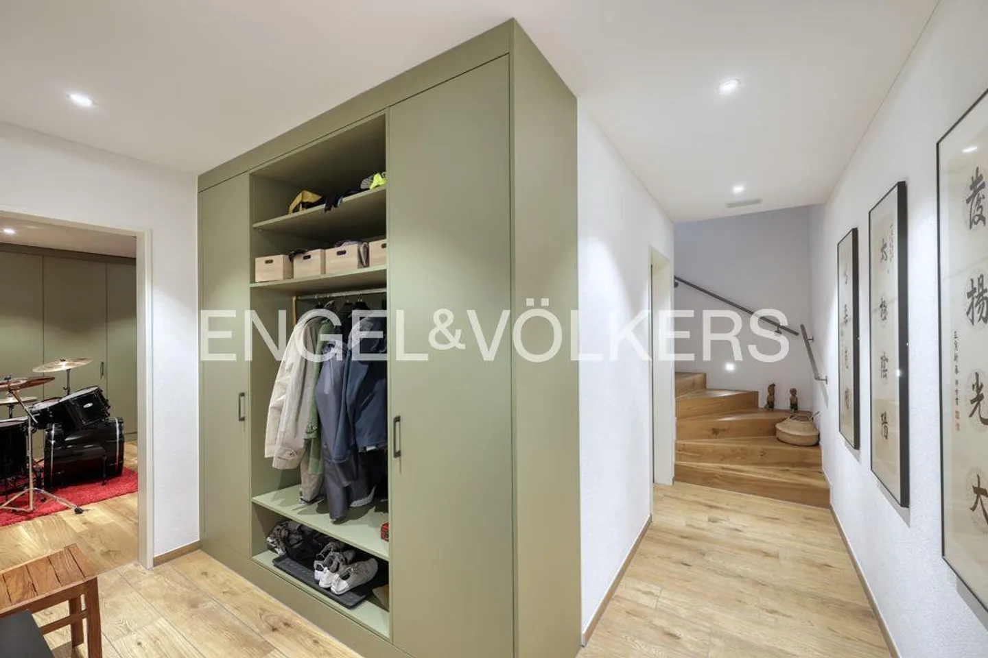 Location, Location, Location! Modern Living on the Sunny Slope - Photo 7 of 8