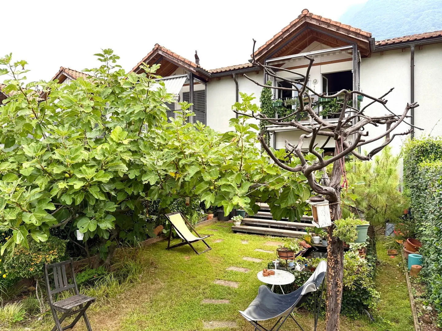 Beautiful Row House Villa with View - Photo 11 of 14