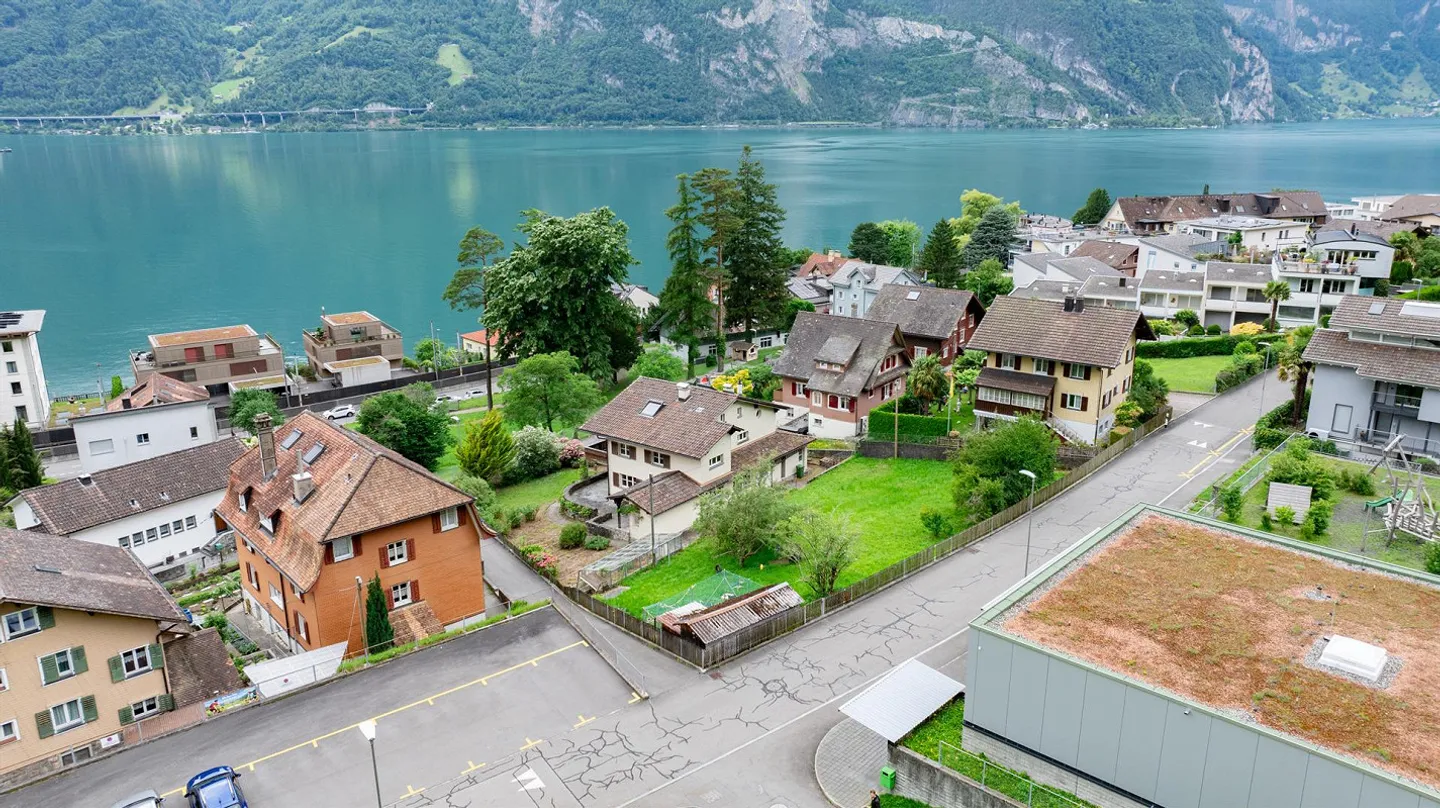 Two-family house with lake view in Flüelen, UR - Photo 5 of 26