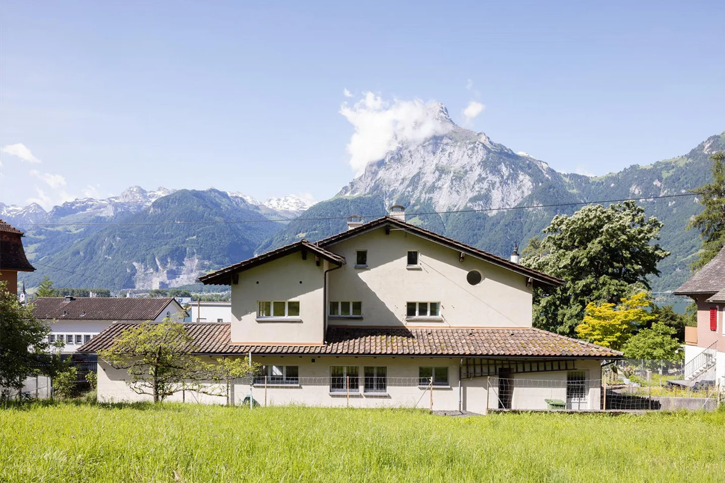 Two-family house with lake view in Flüelen, UR - Photo 6 of 26