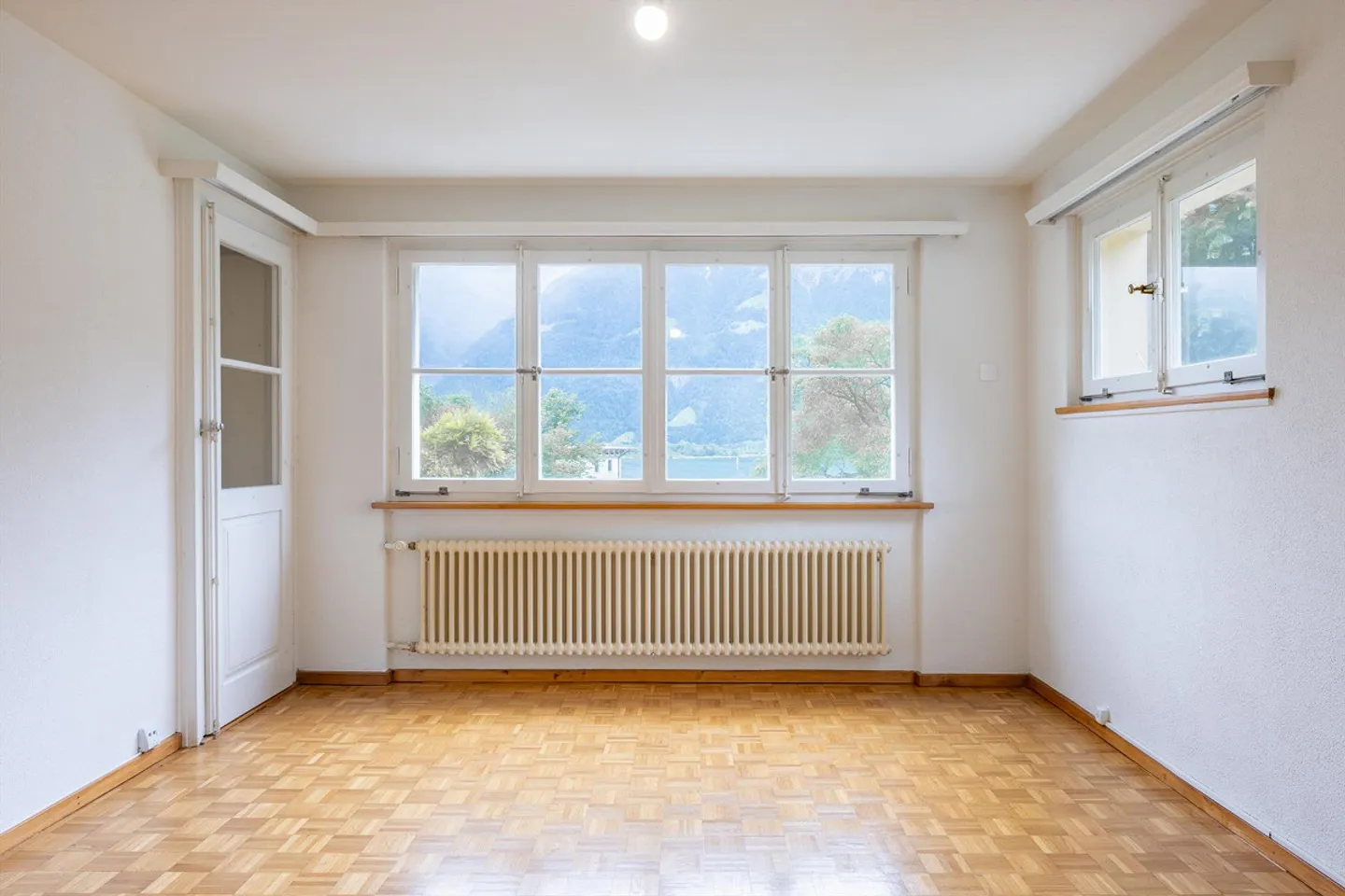 Two-family house with lake view in Flüelen, UR - Photo 9 of 26