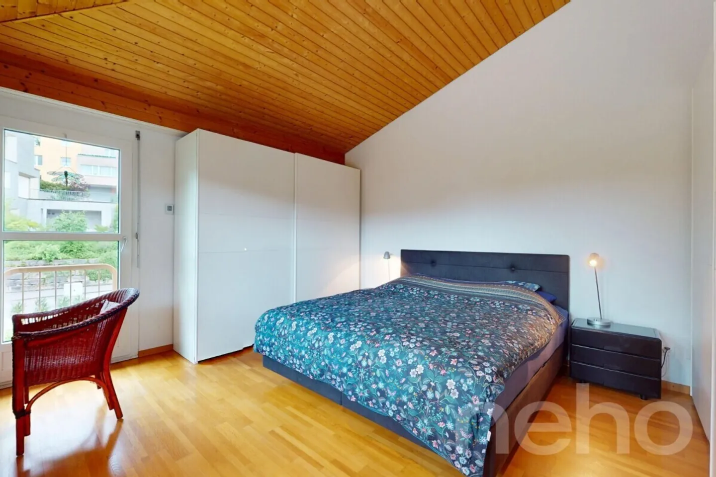 Stilvolle Maisonettewohnung mit Panoramablick und Sonnenterrasse - Foto 1 von 11
