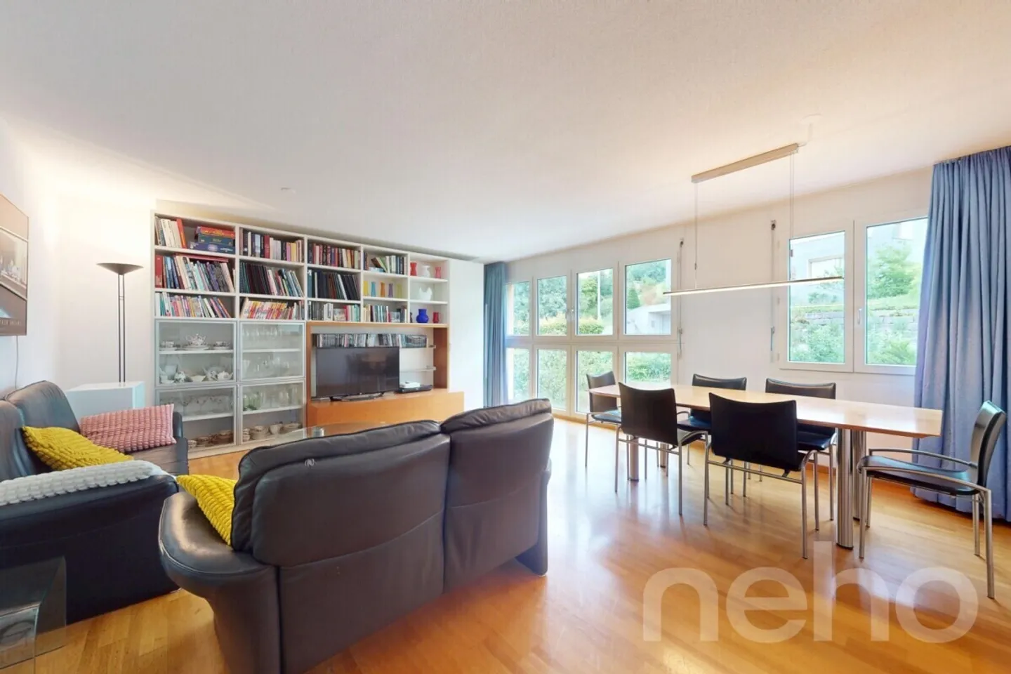 Stilvolle Maisonettewohnung mit Panoramablick und Sonnenterrasse - Foto 3 von 11