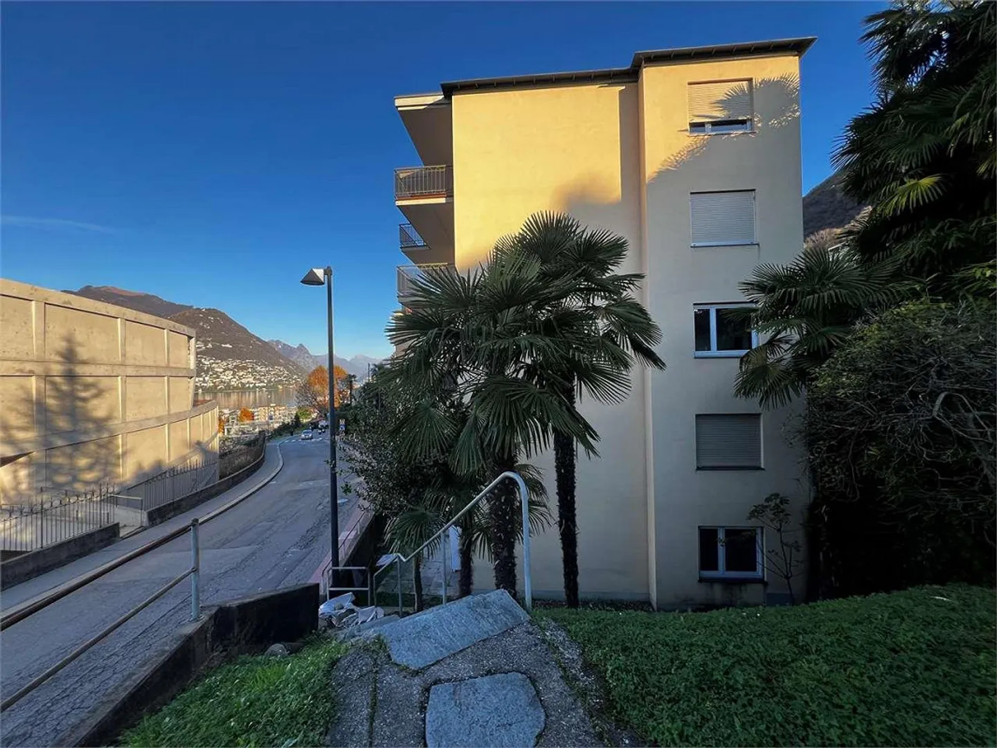 Paradis - Appartement 3.5 pièces avec terrasse et vue sur le lac - Photo 10 sur 11