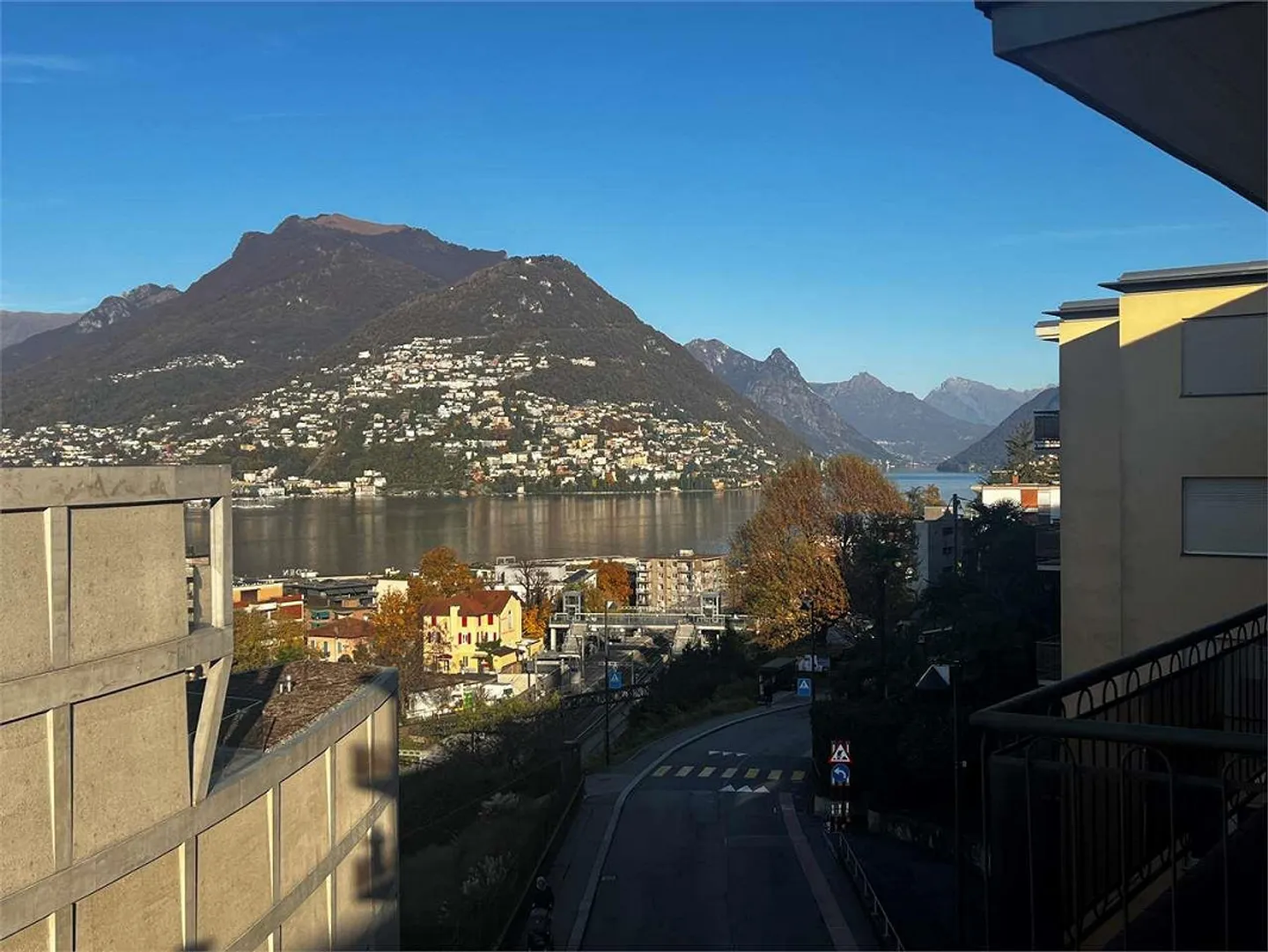 Paradis - Appartement 3.5 pièces avec terrasse et vue sur le lac - Photo 11 sur 11