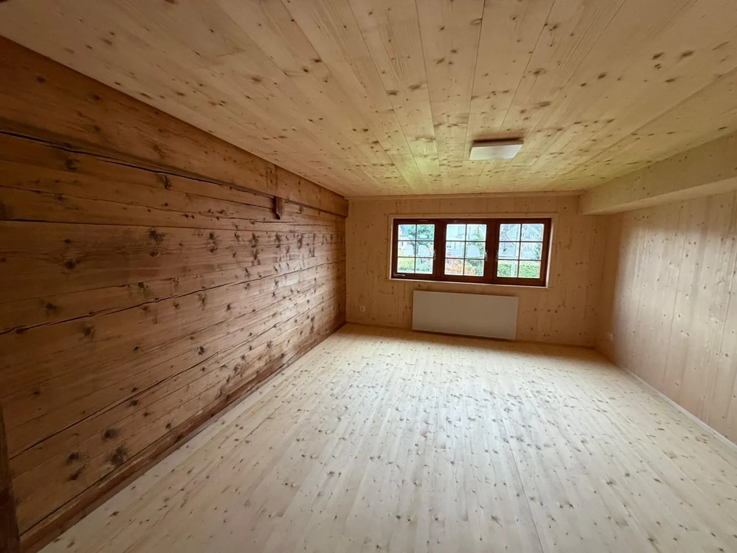 Completely renovated 230-year-old house with large garden - Photo 24 of 28