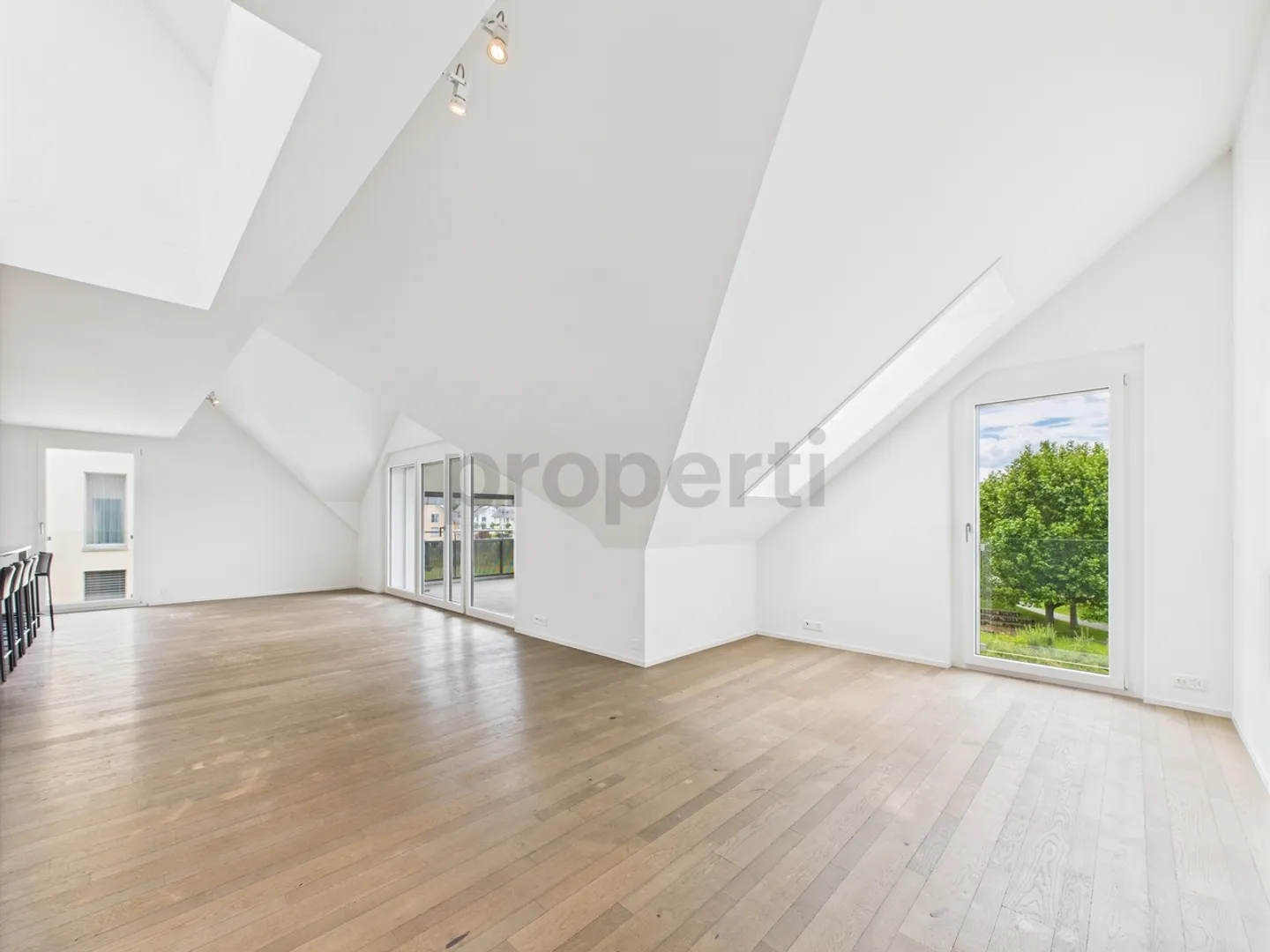 Appartamento duplex unico di 5,5 stanze a Bubikon, Canton di Zurigo - Foto 1 di 10