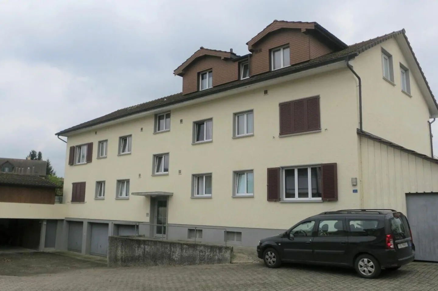 Apartment on the outskirts of Frauenfeld - Photo 2 of 7