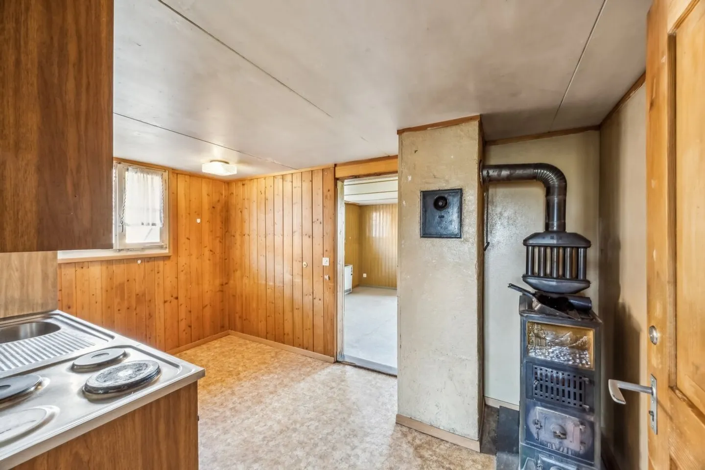 Casa unifamiliare con giardino e potenziale di ampliamento - Foto 4 di 9