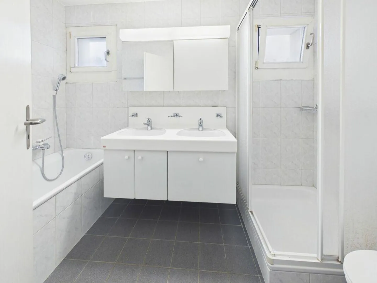 Family-Friendly in a Quiet Location - Photo 5 of 9