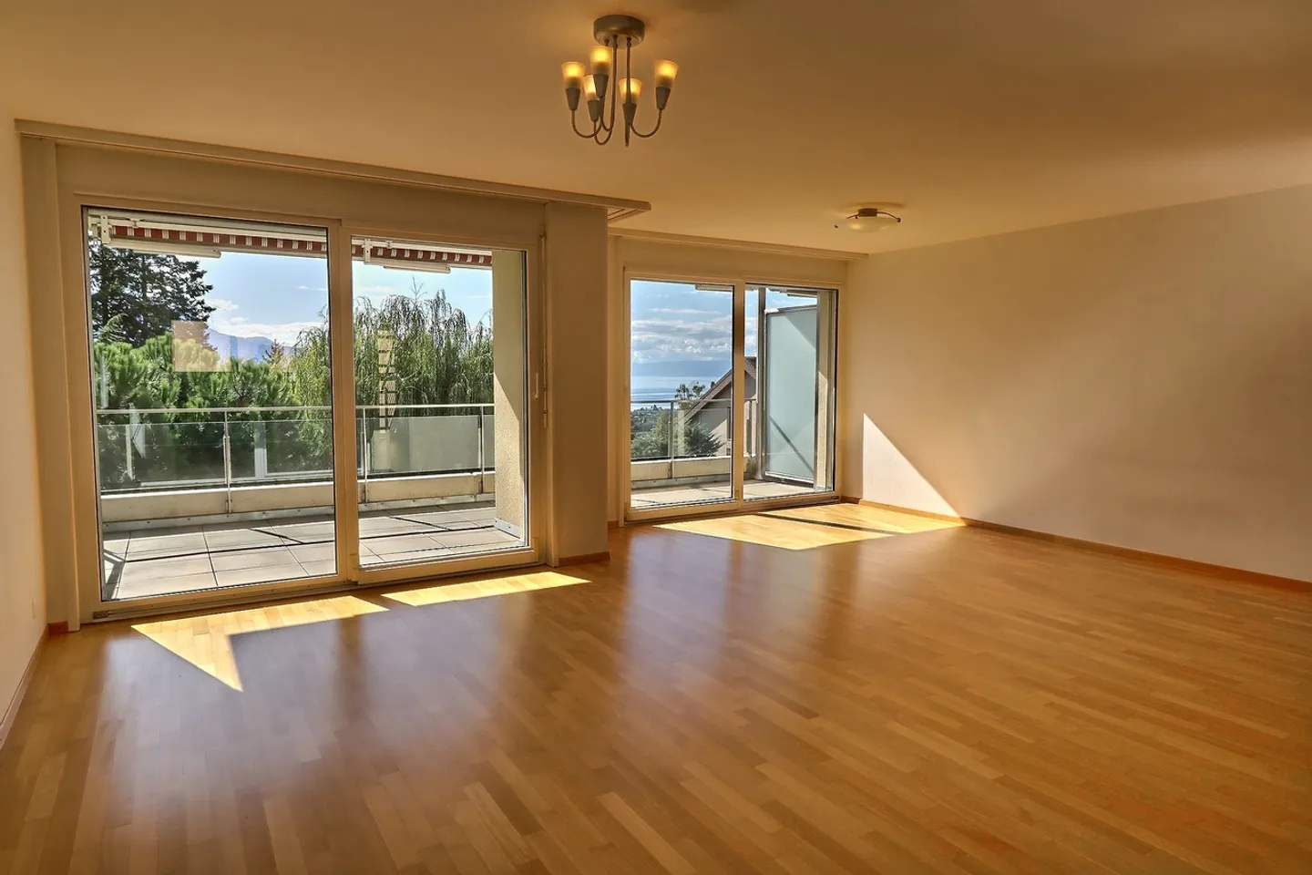 Wohnung zur Miete, Chemin du Chantey 2, in Montreux, Schweiz - Foto 2 von 17