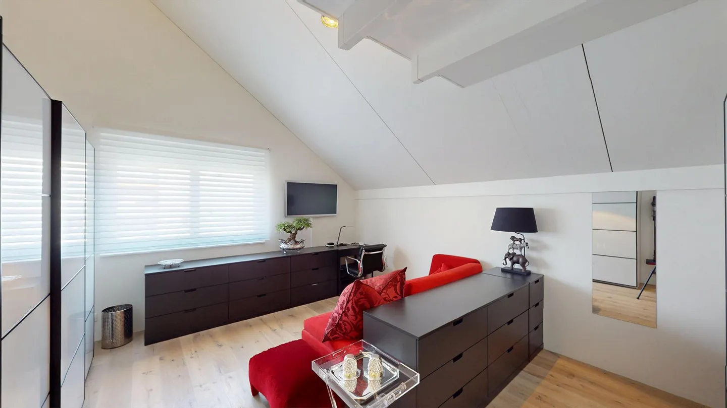 Maison individuelle de 6 pièces très bien entretenue avec un paradis de jardin de rêve dans un emplacement calme à Reinach - Photo 12 sur 14