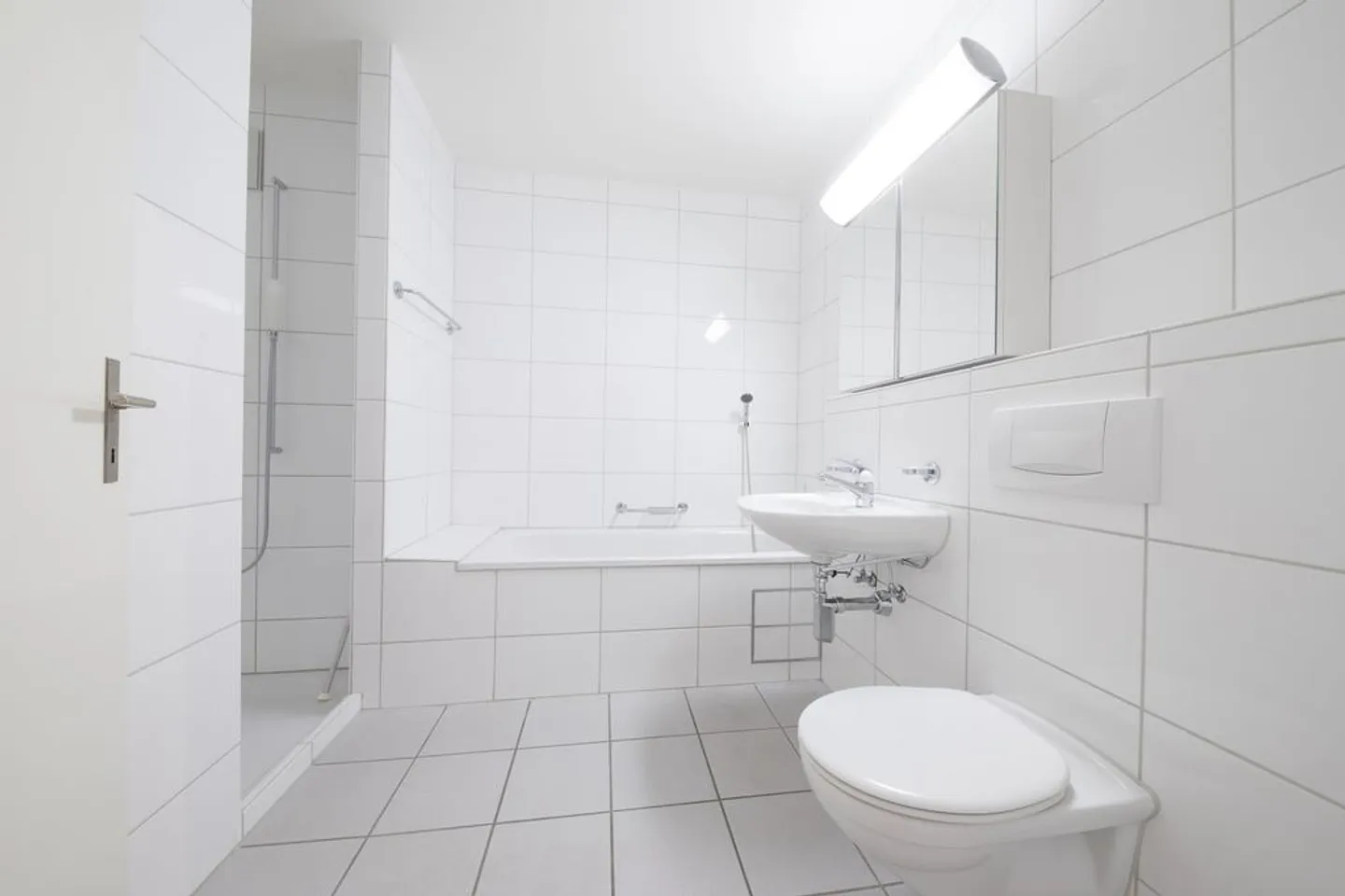 Recherche de locataire - Appartement en attique avec terrasse sur le toit - Photo 4 sur 5