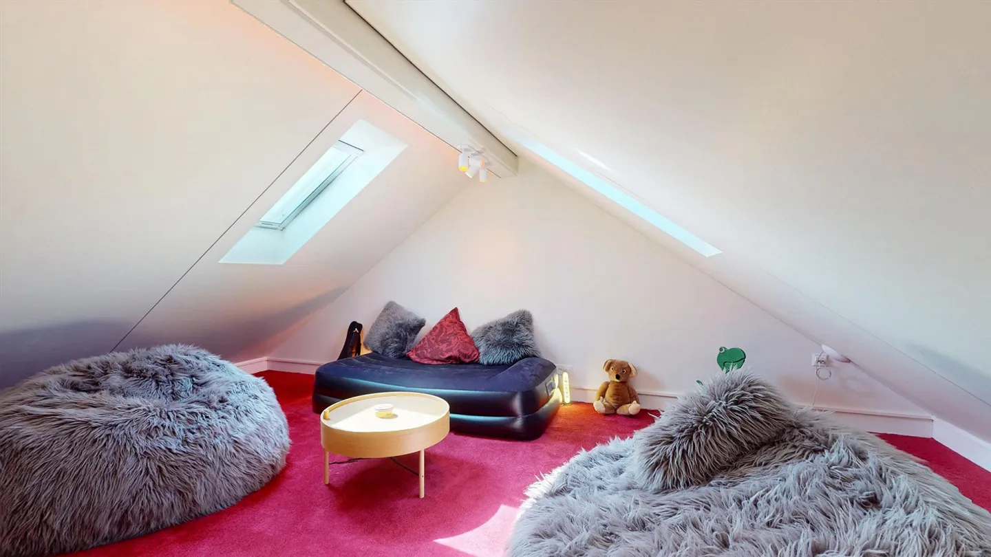 Maison individuelle de 6 pièces très bien entretenue avec un paradis de jardin de rêve dans un emplacement calme à Reinach - Photo 13 sur 14