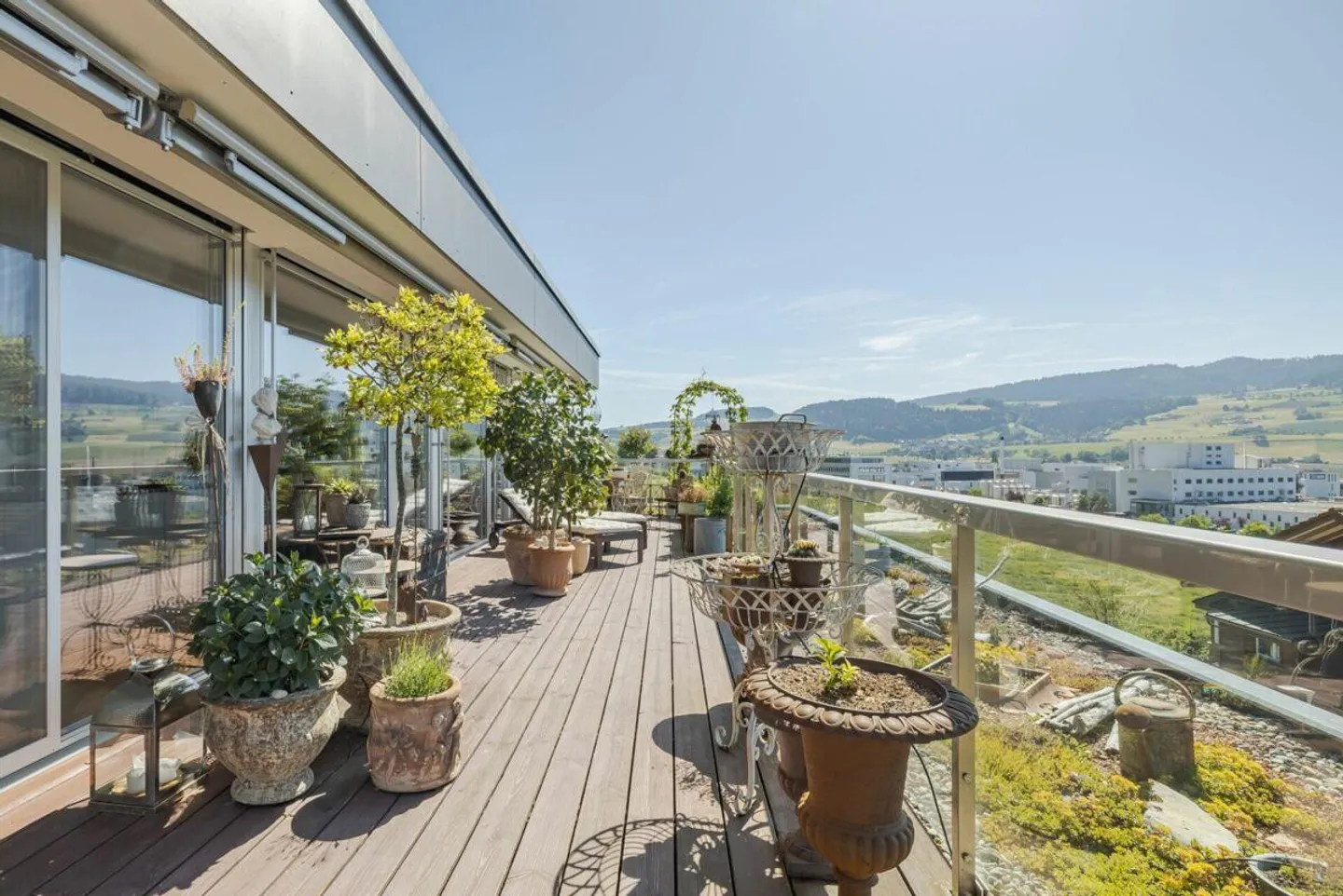 Modern penthouse apartment with breathtaking views - Photo 1 of 14