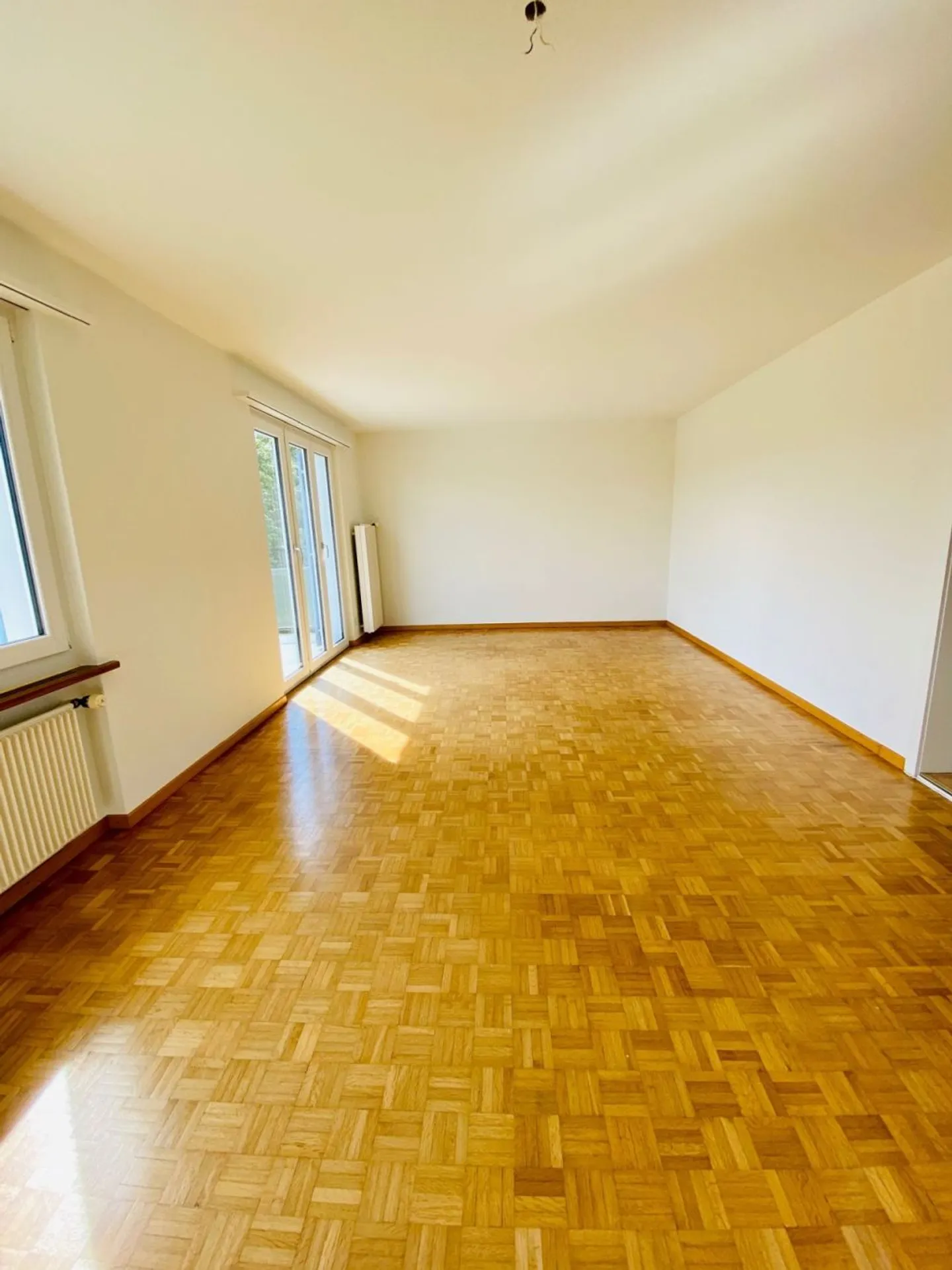 Charmante Wohnung in Utzenstorf - Foto 2 von 8