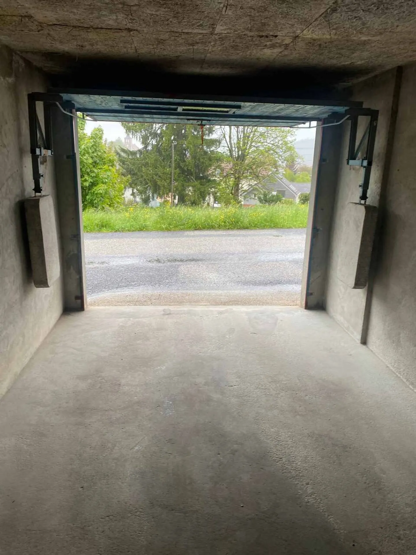 Single garage in Ste-Croix - Photo 2 of 2