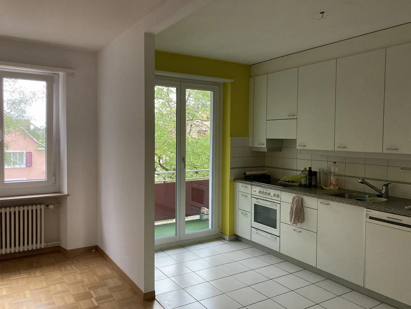 Helles Apartment mit Garten - Foto 2 von 7