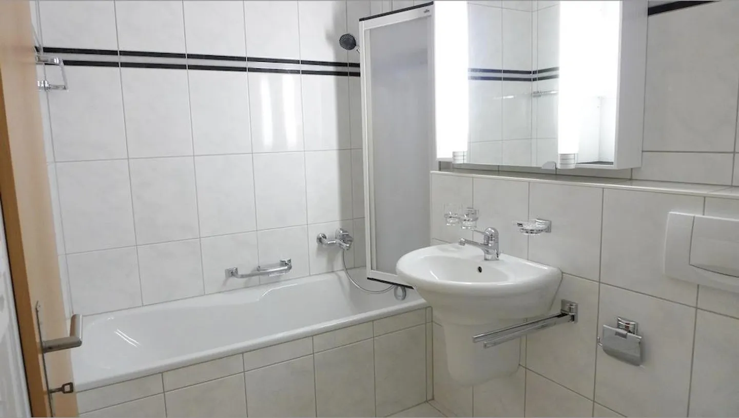 Charmante Wohnung mit Bergblick - Foto 7 von 10