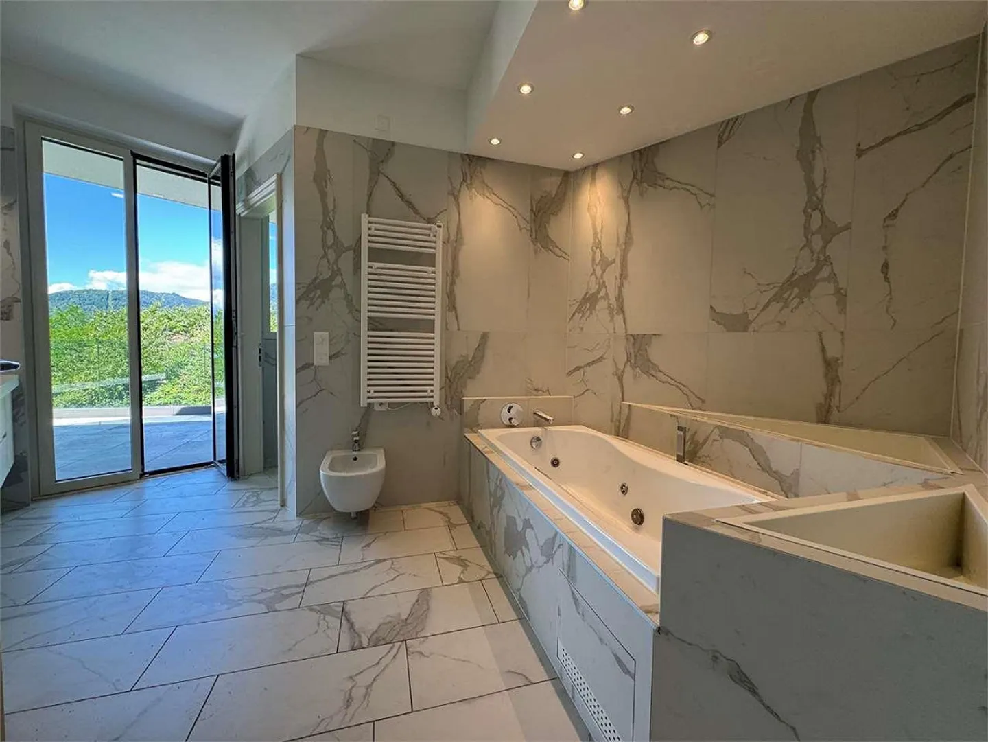 Penthouse avec vue sur le lac - 601 - Photo 10 sur 13