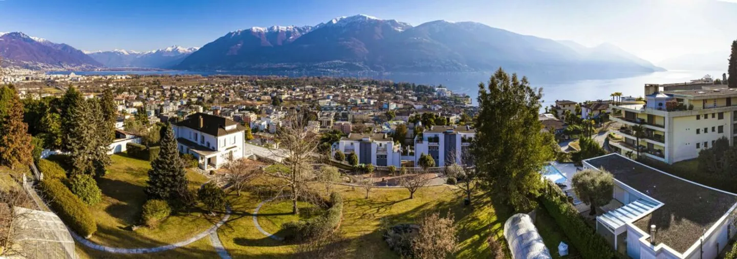 Villa mit Fantastischer Seesicht - Foto 2 von 2