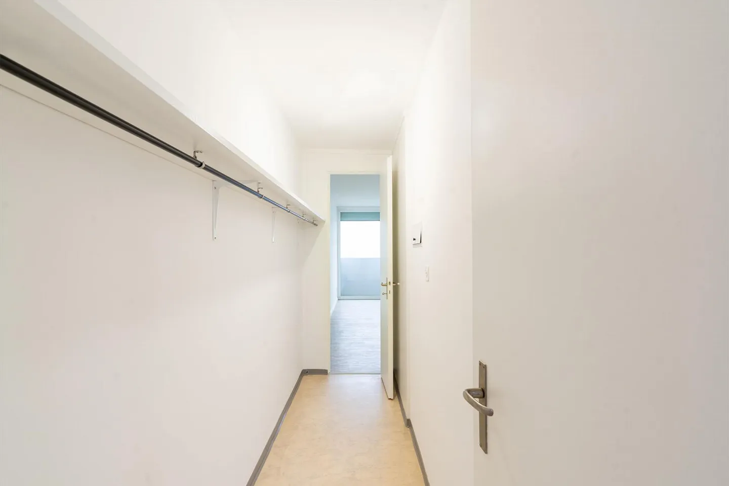 4.5-Room Maisonette Apartment with Flexible Room Layout - Photo 8 of 15