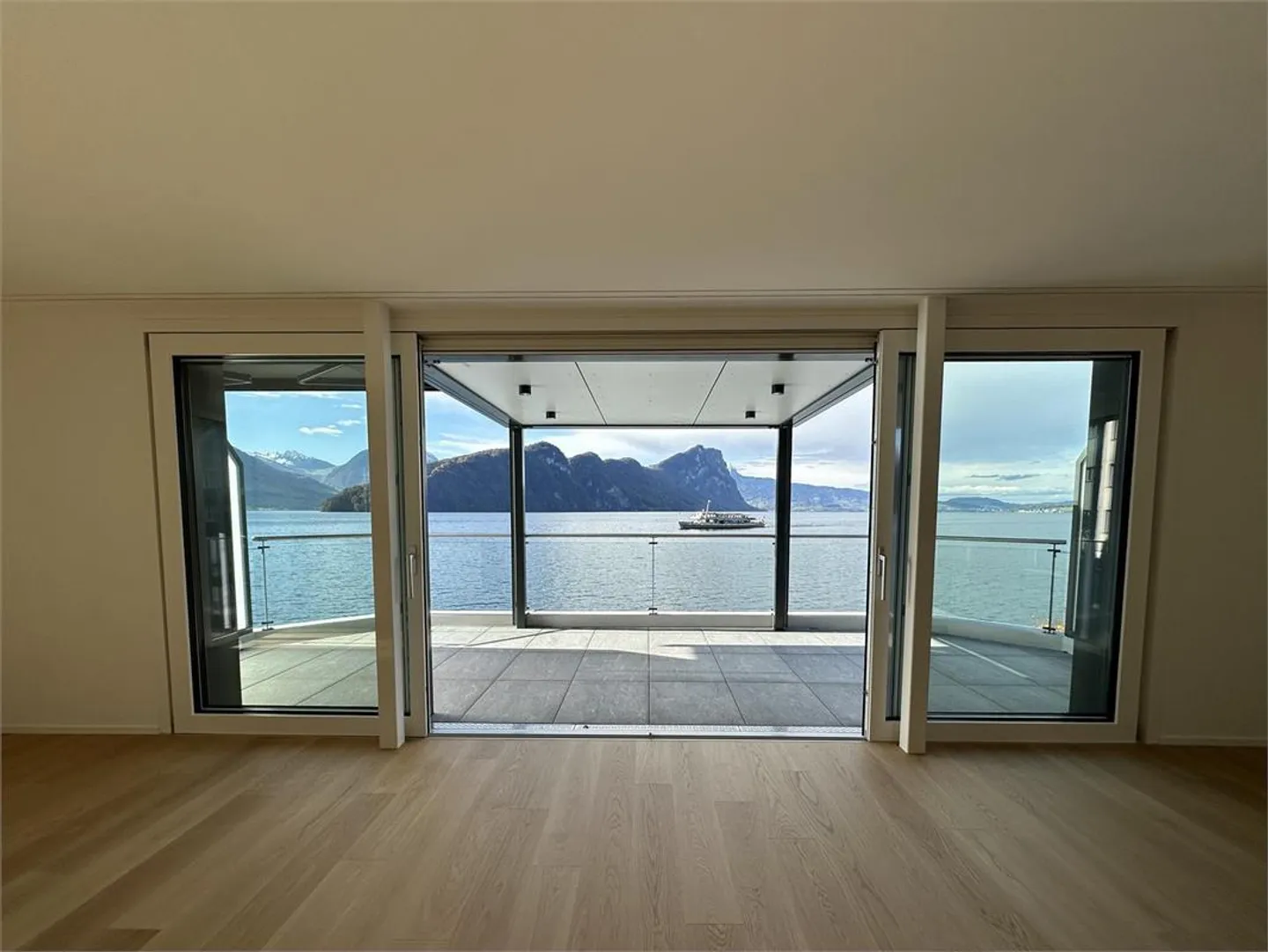 Appartamento attico incomparabile direttamente sul lago di Lucerna - Foto 3 di 27