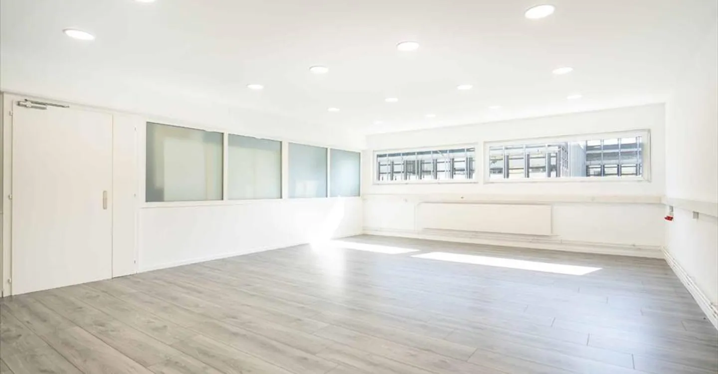 Spazio ufficio in affitto - Foto 6 di 8