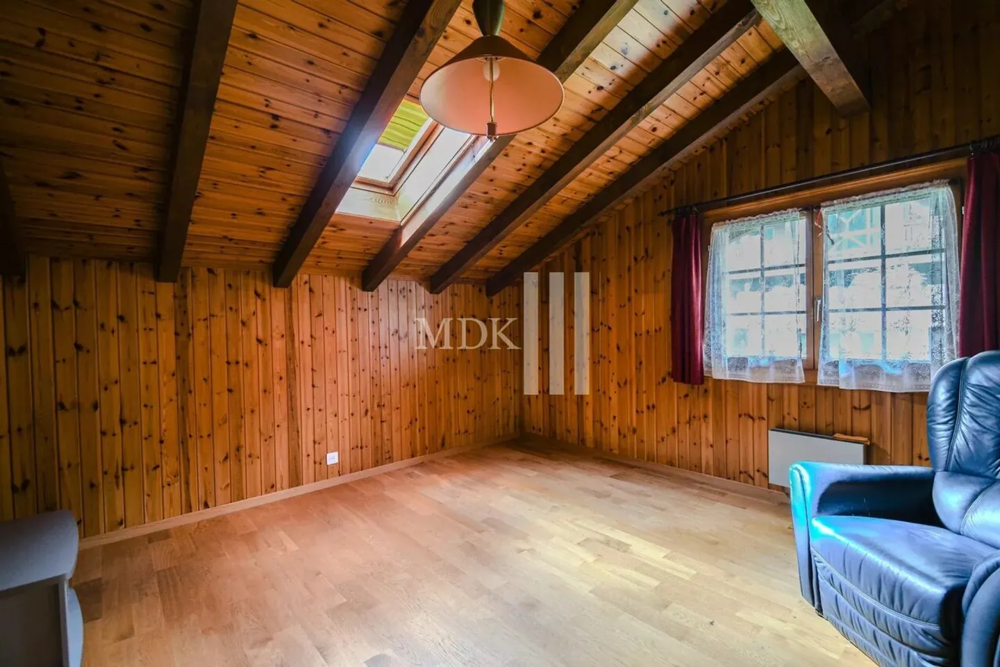 Beautiful chalet in the heart of the village! - Photo 9 of 13